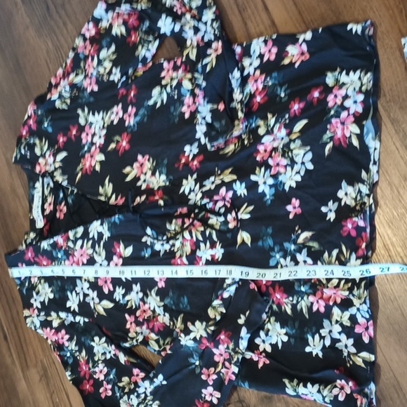 Two Arrows Black Pink Floral Lace Up VNeck Blouse I - Picture 4 of 6